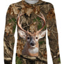 T-shirt chasse all-over camouflage automne unisexe avec cerf majestueux frontal dans la forêt