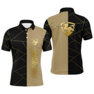 Polo golf homme noir et or prénom Jackson écusson doré coupe ajustée vue avant
