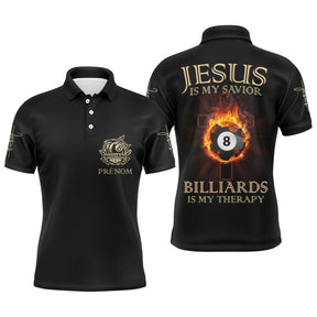 Polo billard noir or avec boule 8 en flammes et slogan Jesus is my savior Billiards is my therapy, prénom personnalisé
