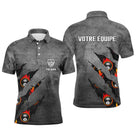Polo billard gris acier homme avec griffes lacérées, boules colorées et écusson équipe, prénom et équipe personnalisés