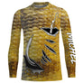 Tee shirt anti UV pêche perche vue dos, motif peau rayée intégrale, vêtement technique pêcheur carnassiers eau douce
