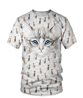 T-shirt all-over unisexe avec chat blanc tigré mignon en gros plan et motif chats répétés en arrière-plan