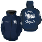 Polo pêche carpe homme bleu marine carpiste devant carpe stylisée prénom manche personnalisé
