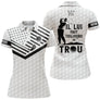 Polo golf femme noir et blanc texture balle de golf drapeau silhouette golfeuse slogan humoristique personnalisé
