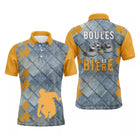 Polo pétanque jaune anis bleu denim avec silhouette bouliste et lettrage Boules et Bière Tout ce que je demande