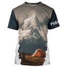 T-shirt variante manches longues all-over montagne enneigée alpine et tente orange, prénom person