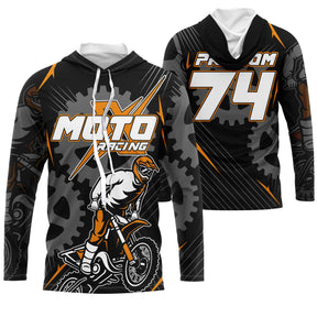 Maillot motocross orange noir avec motif chaîne de transmission et lettrage Moto Racing, prénom et numéro 74 imprimés