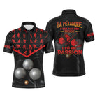 Polo pétanque personnalisé homme noir marbré et rouge avec silhouettes joueurs et slogan « C'est une passion »